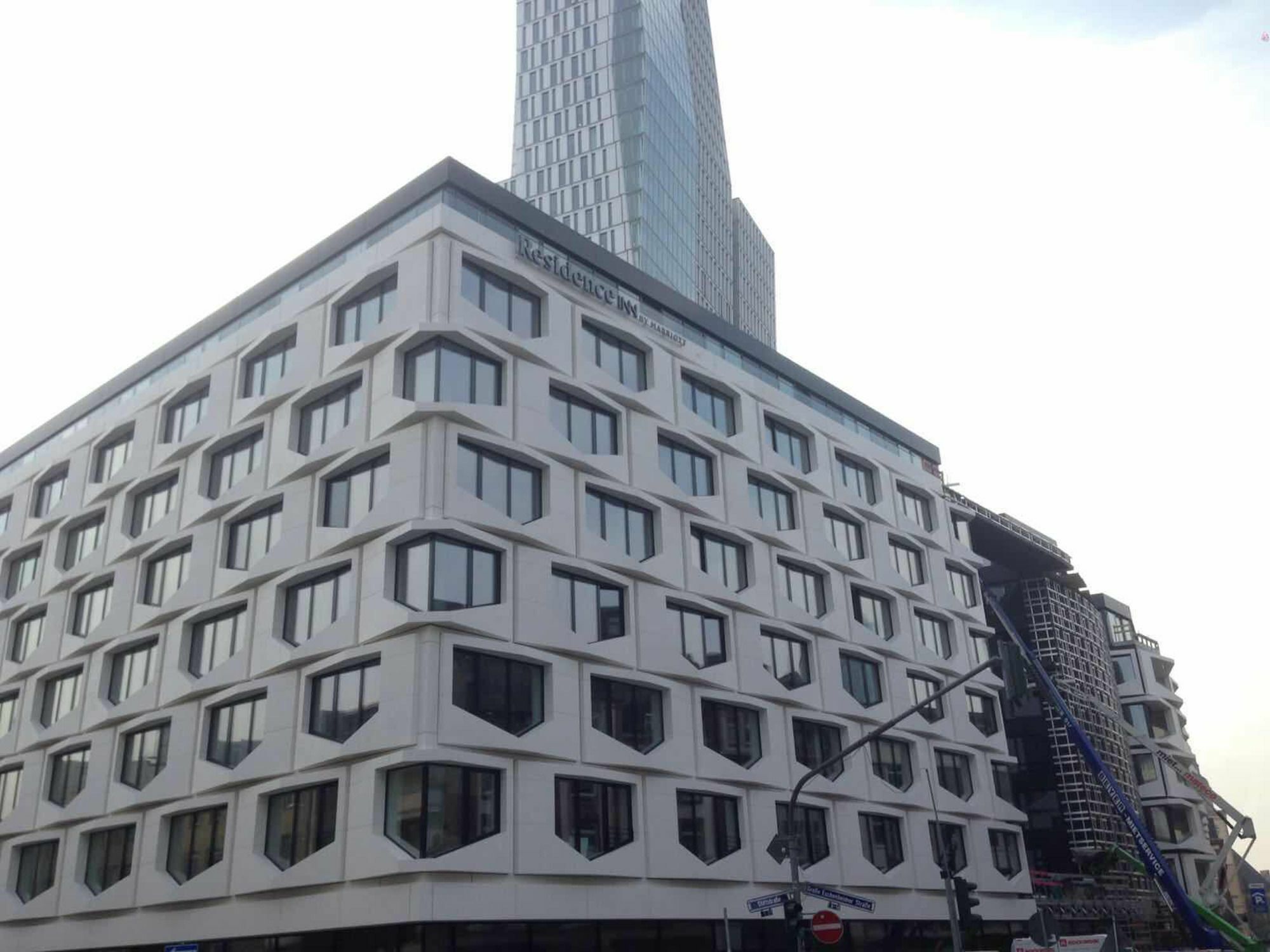 Residence Inn By Marriott Frankfurt City Center Frankfurt am Main Bagian luar foto